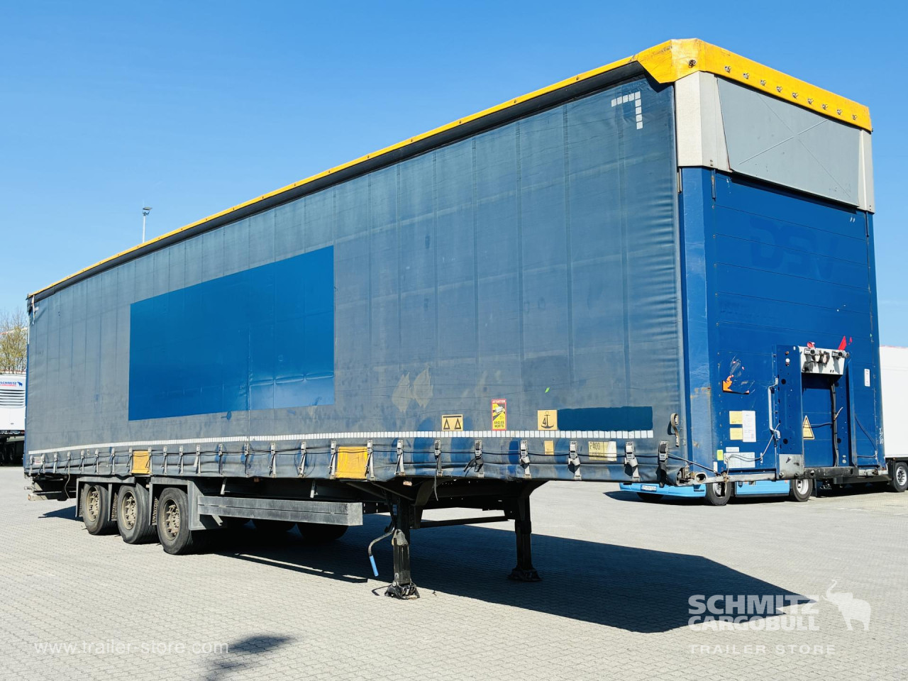 Schmitz Cargobull Curtainsider Mega 