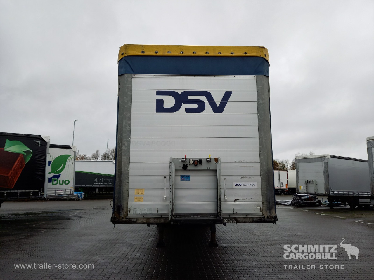 Schmitz Cargobull Curtainsider Standard 