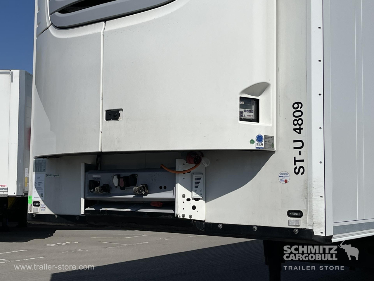 Schmitz Cargobull Tiefkühler Standard Doppelstock 