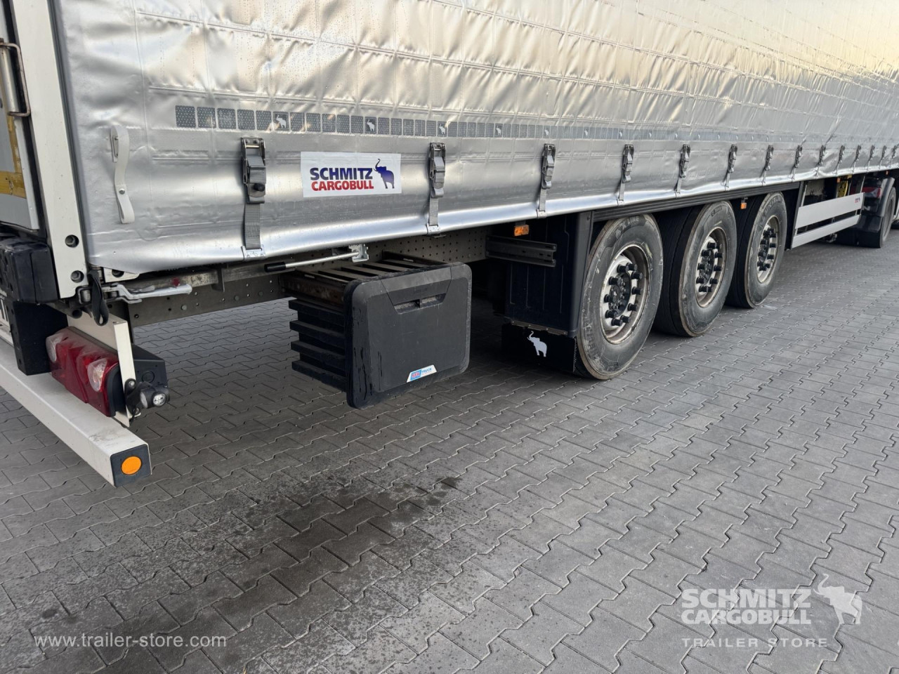 Schmitz Cargobull Curtainsider Standard 