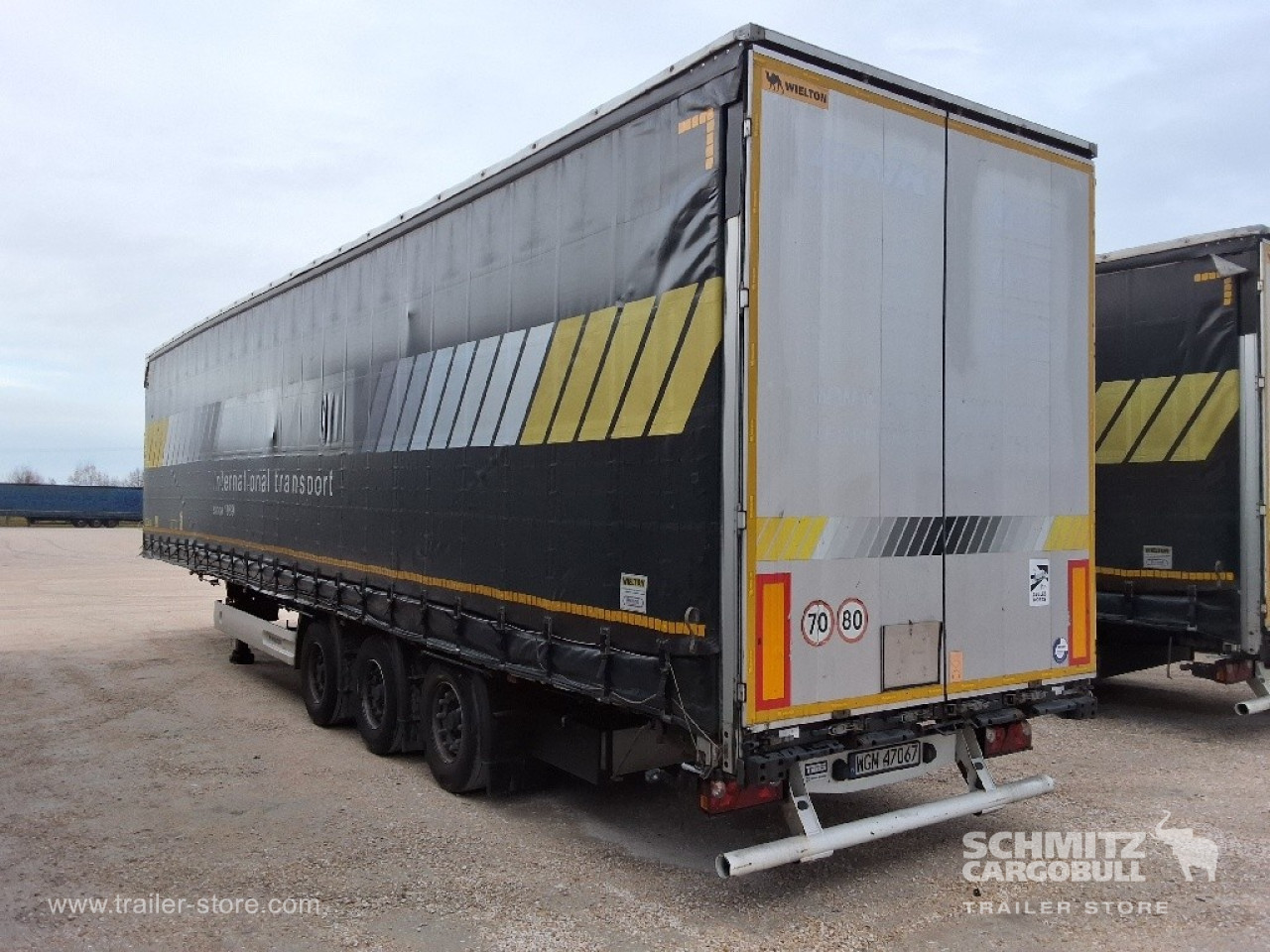 WIELTON Curtainsider Mega 