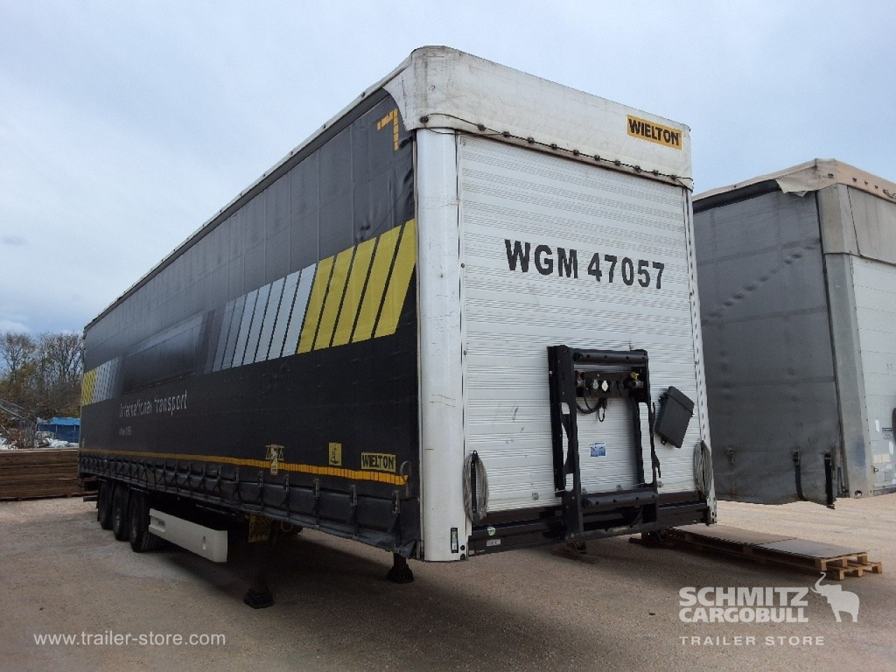 WIELTON Curtainsider Mega 