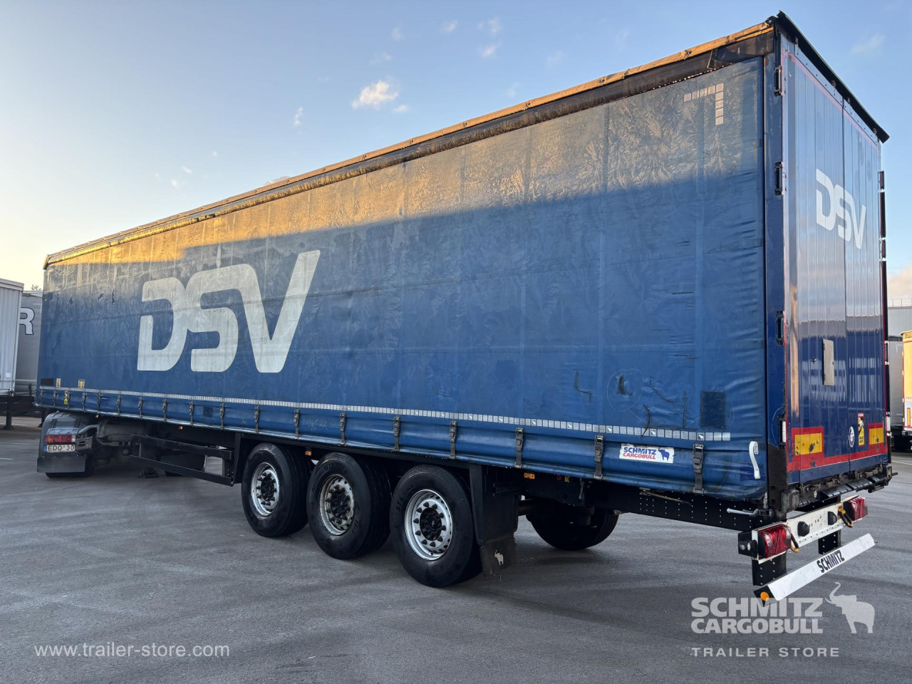 Schmitz Cargobull Curtainsider Standard 