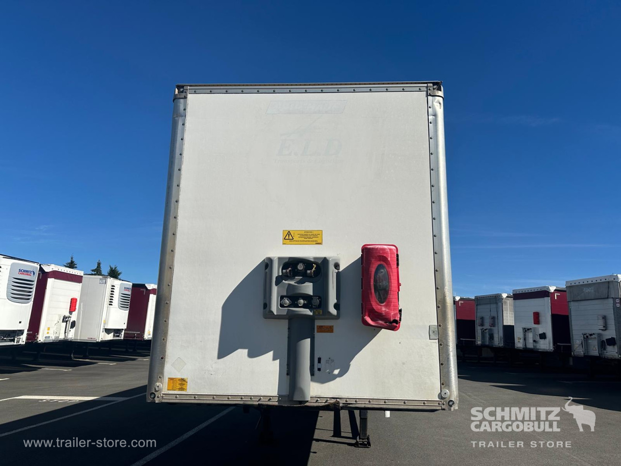 FRUEHAUF Semitrailer Dryfreight Standard Porte relevante 