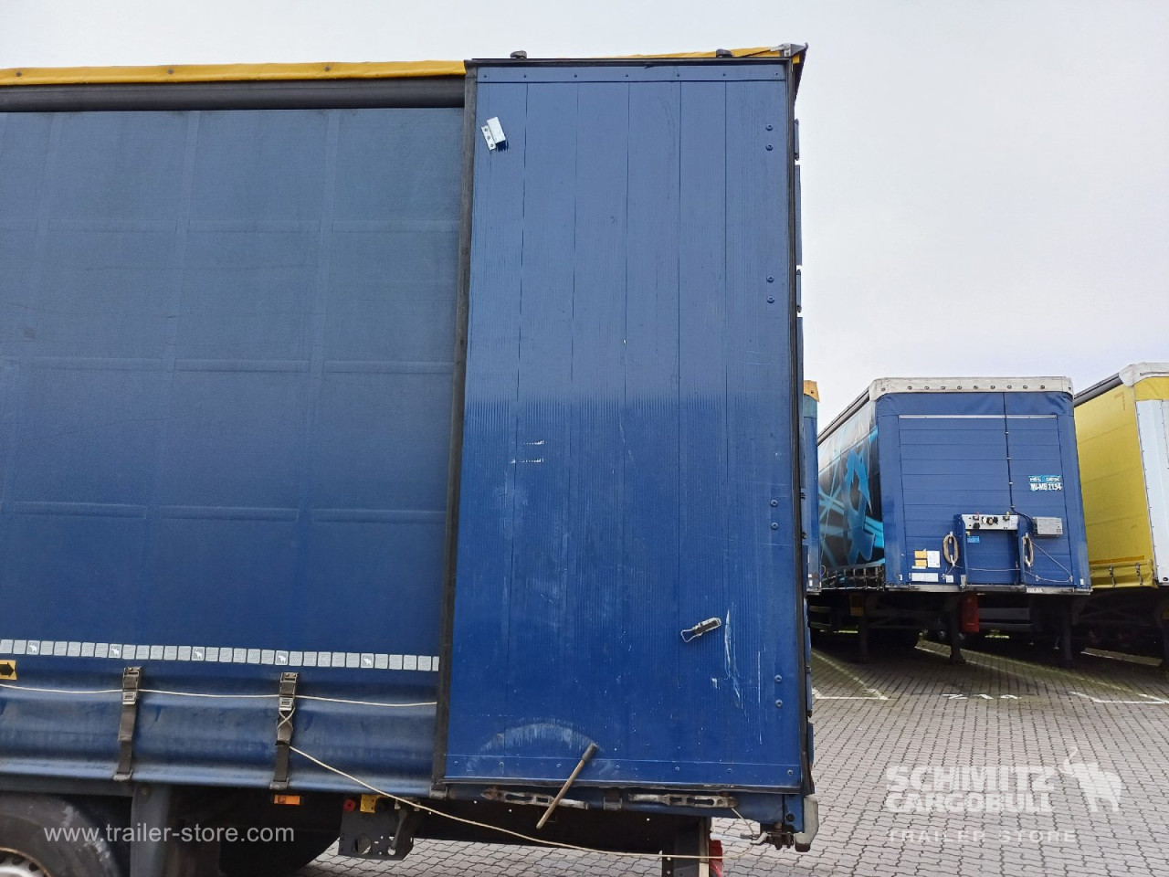 Schmitz Cargobull Curtainsider Standard 