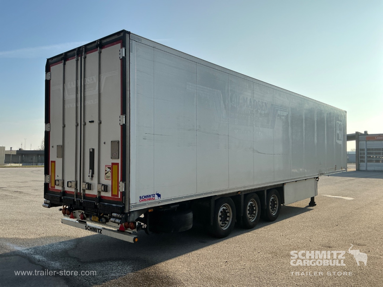 Schmitz Cargobull Reefer Meat hanging system 