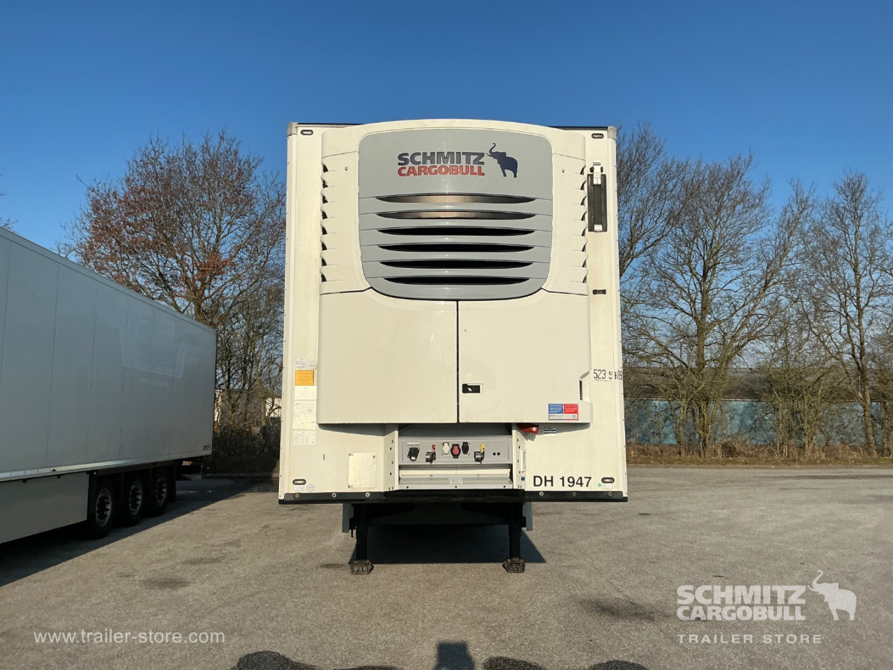 Schmitz Cargobull Reefer Meat hanging system 
