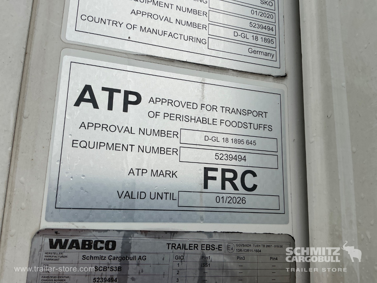 Schmitz Cargobull Reefer Meat hanging system 