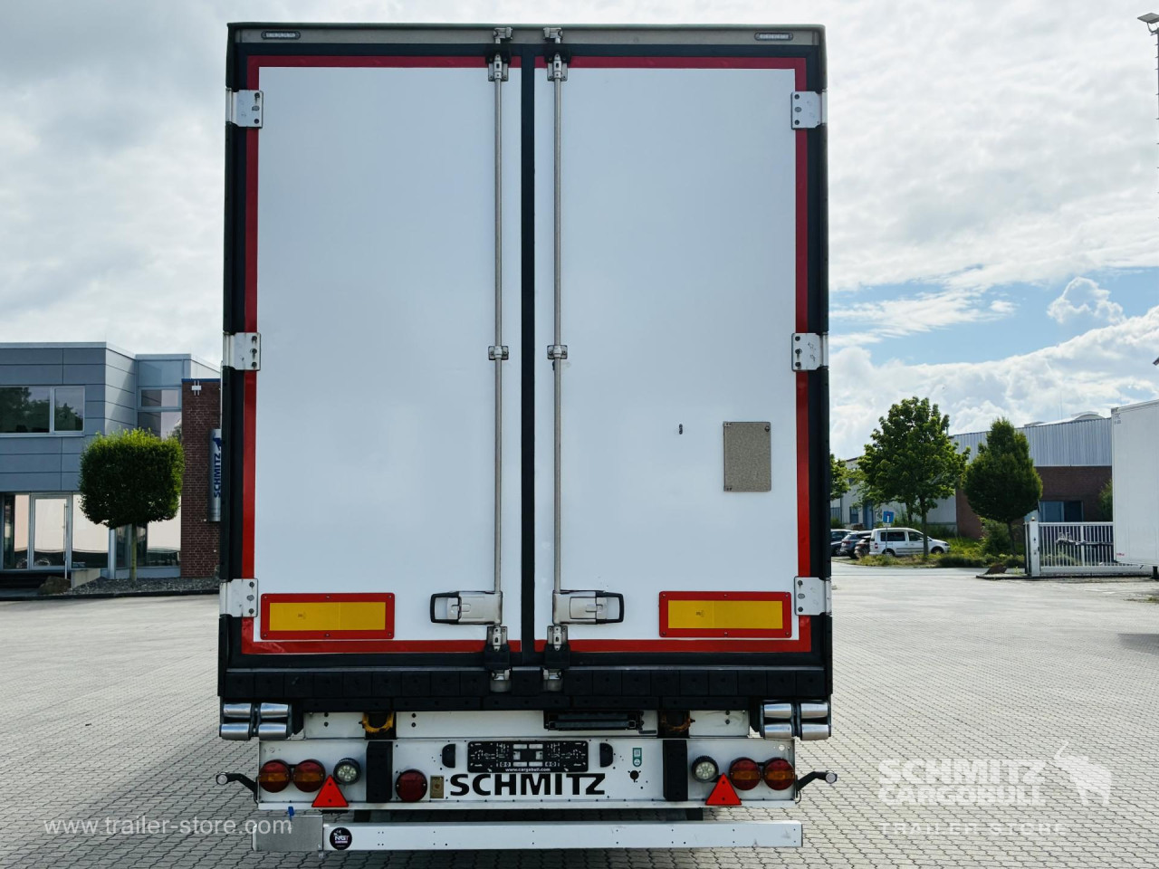 Schmitz Cargobull Tiefkühler Multitemp Doppelstock Trennwand 
