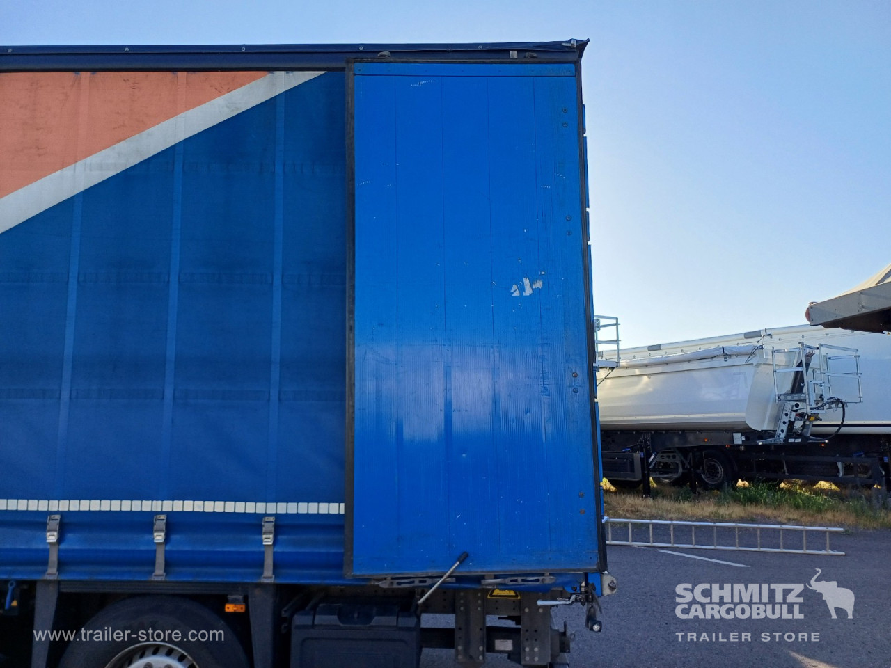 Schmitz Cargobull Curtainsider Standard Staplerhalterung 
