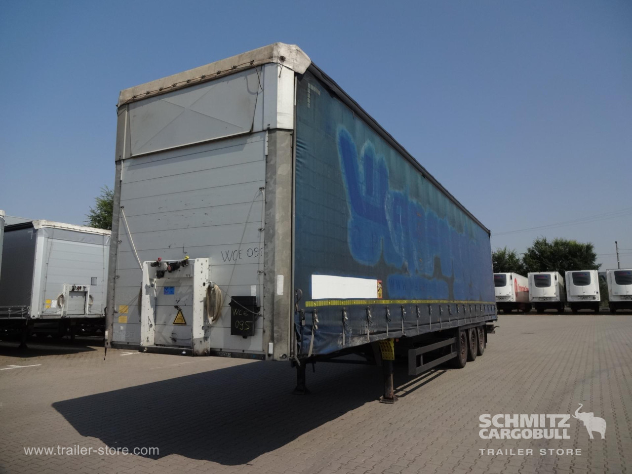 Schmitz Cargobull Curtainsider Mega 