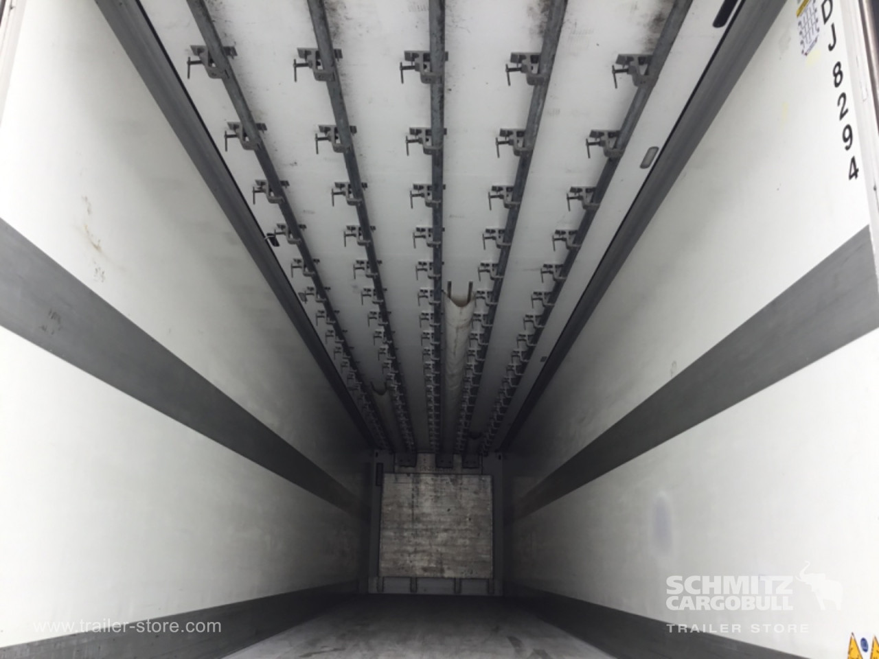 Schmitz Cargobull Reefer Meat hanging system 
