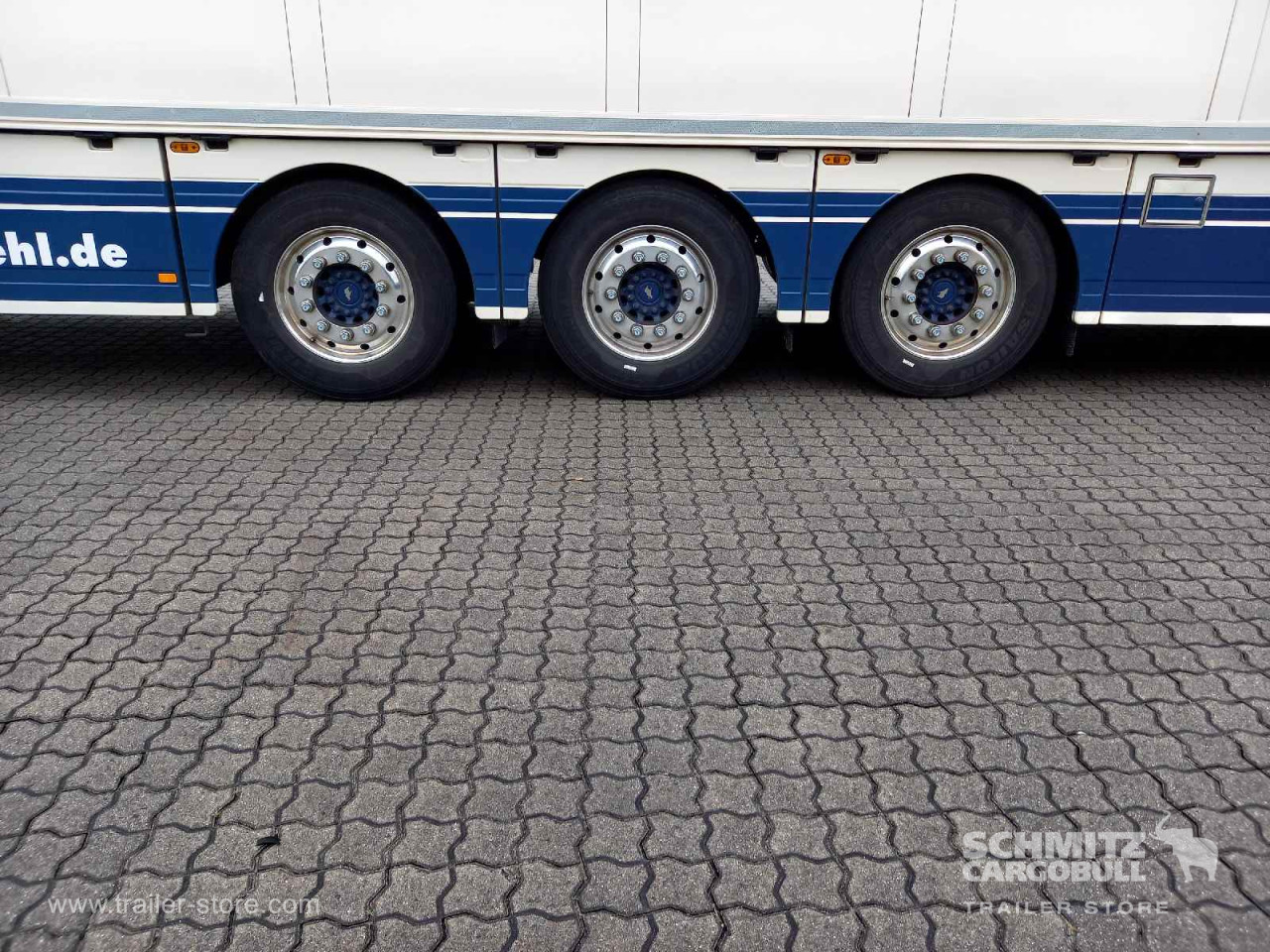 Schmitz Cargobull Tiefkühler Multitemp Doppelstock Trennwand 