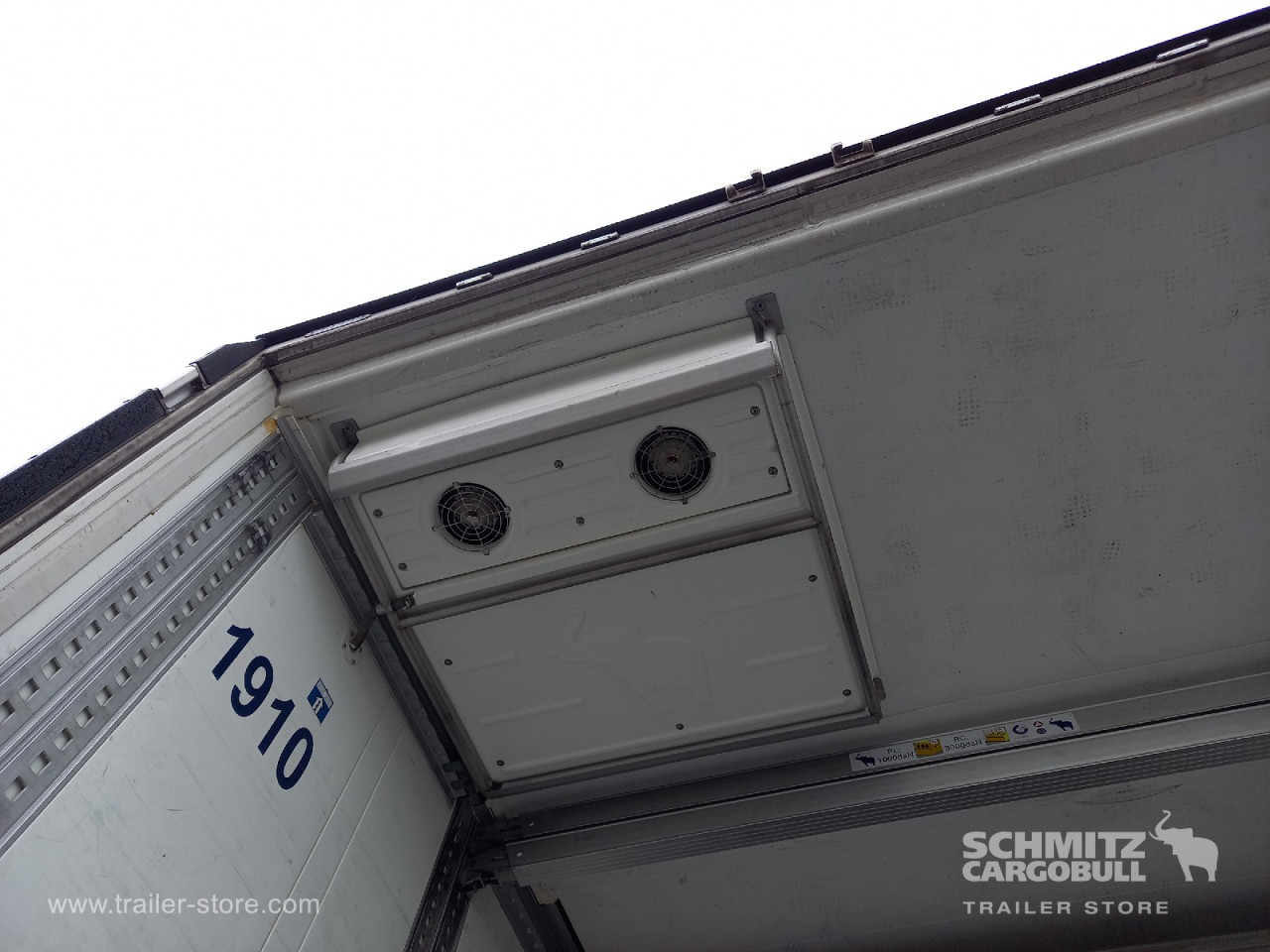 Schmitz Cargobull Tiefkühler Multitemp Doppelstock Trennwand 