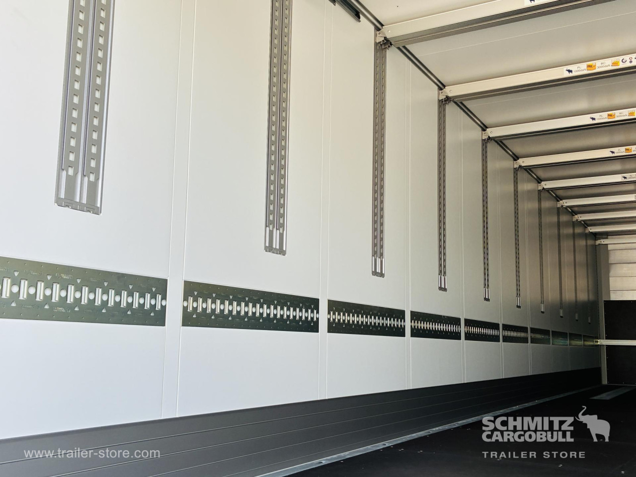 Schmitz Cargobull Trockenfrachtkoffer Standard Doppelstock Rolltor 