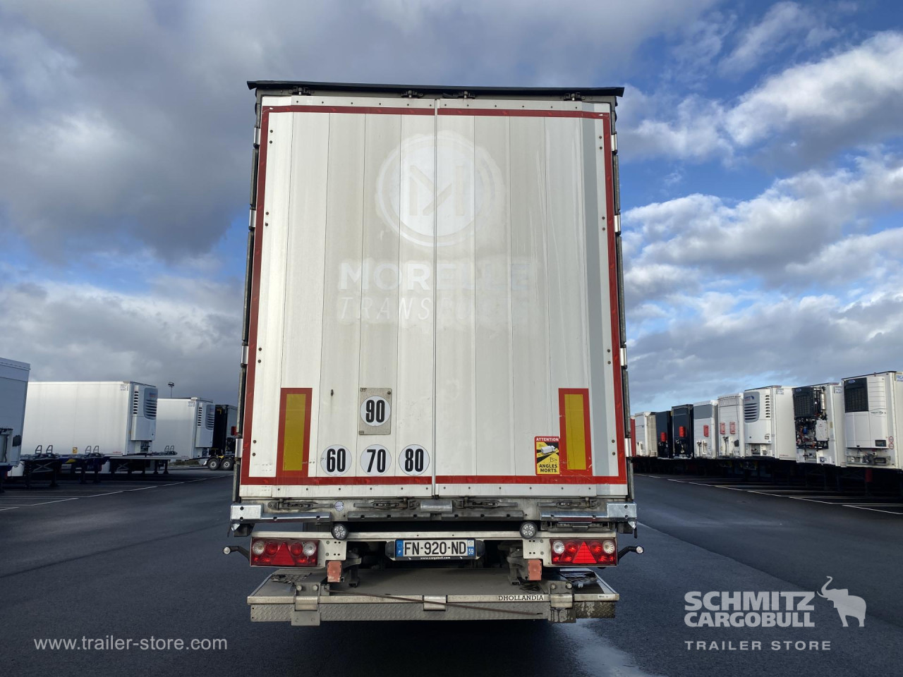Schmitz Cargobull Semitrailer Curtainsider Standard Hayon 