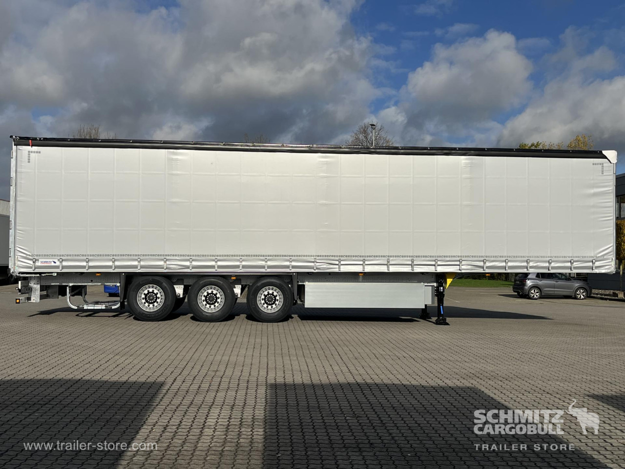 Schmitz Cargobull Curtainsider Standard Getränke 