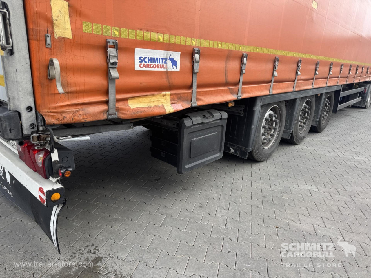 Schmitz Cargobull Curtainsider Mega 