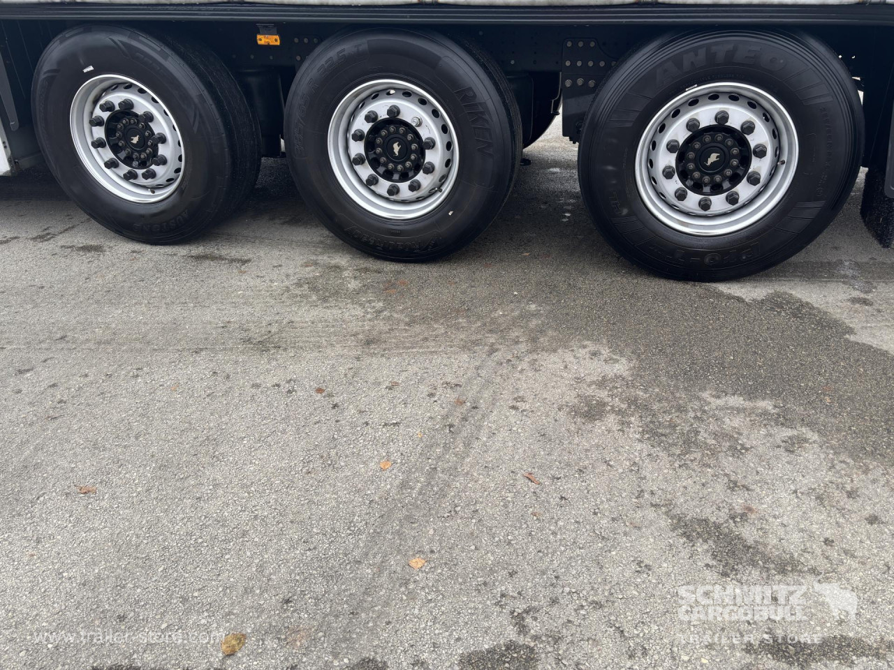Schmitz Cargobull Curtainsider Standard 