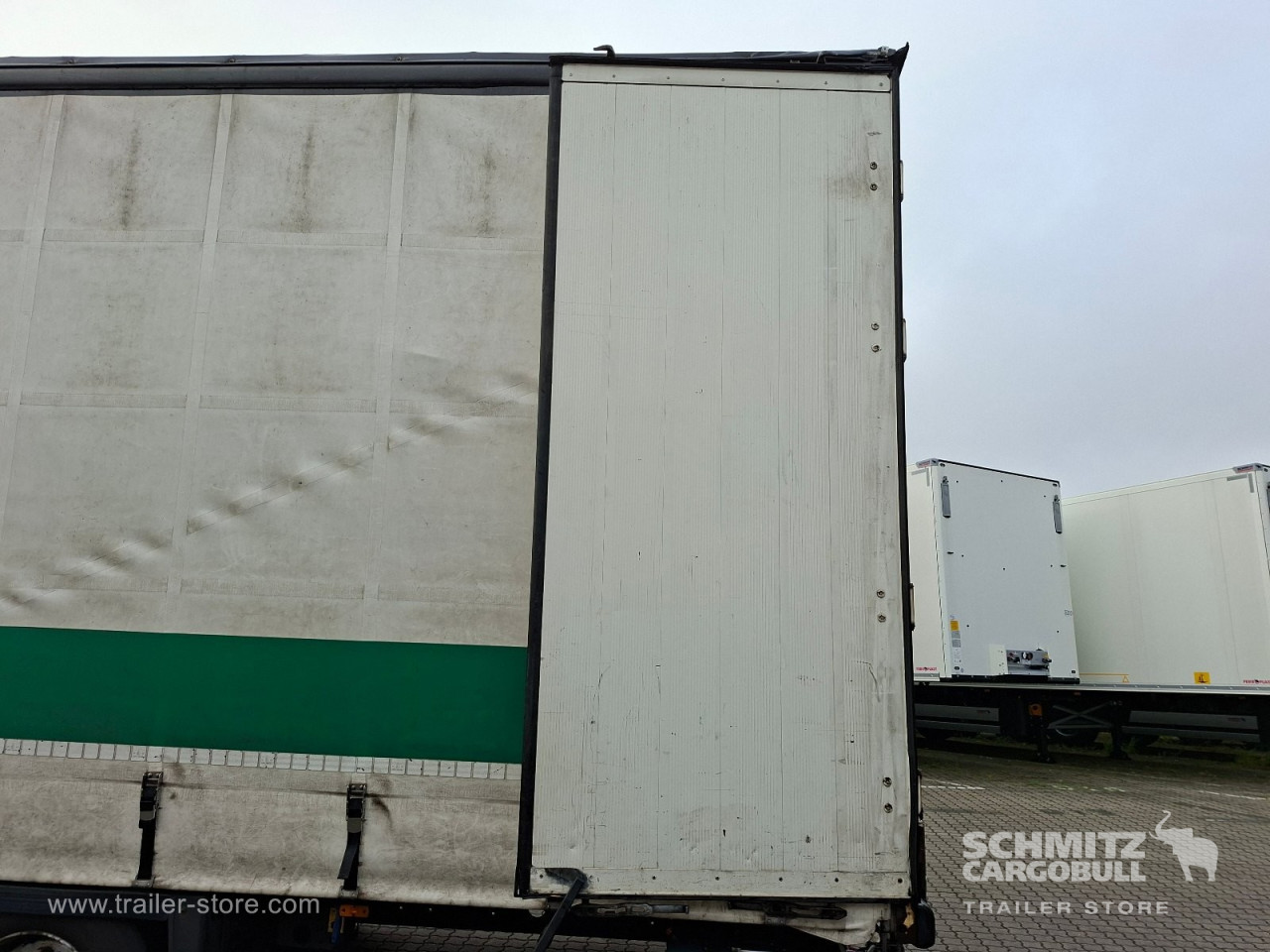 Schmitz Cargobull Curtainsider Varios 