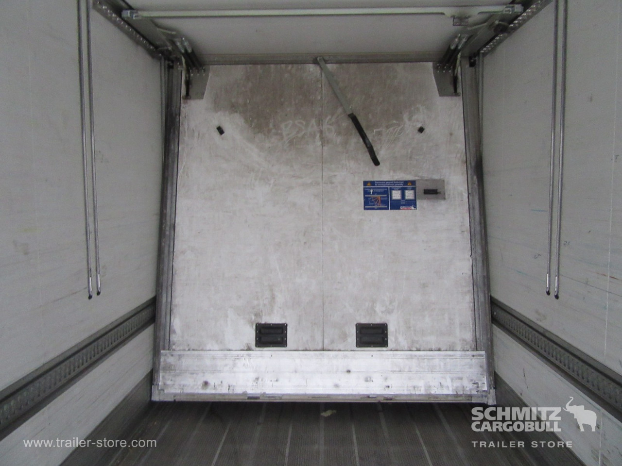 Schmitz Cargobull Tiefkühler Multitemp Doppelstock Trennwand 