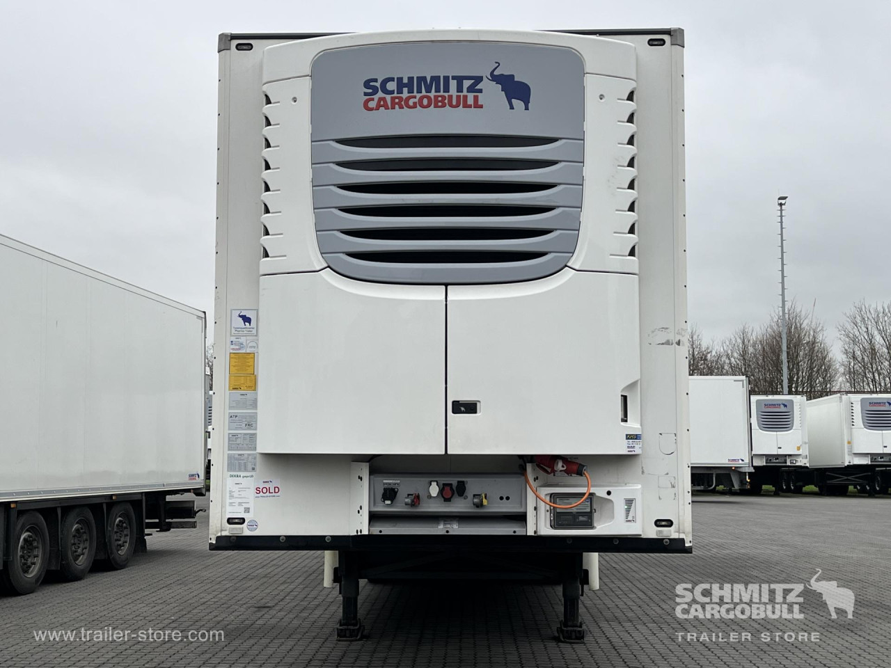 Schmitz Cargobull Tiefkühler Standard Doppelstock Trennwand 