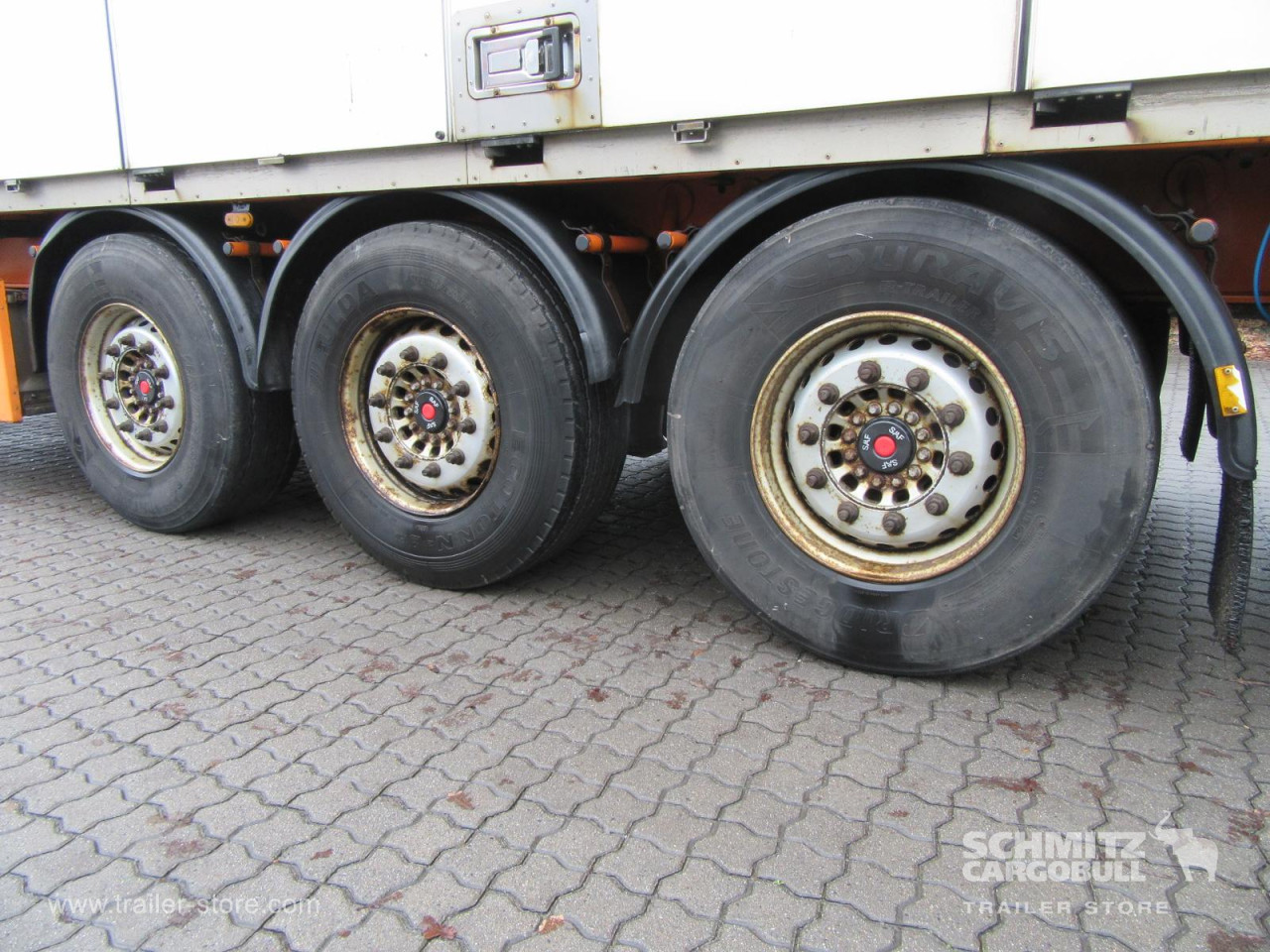 Schmitz Cargobull Trockenfrachtkoffer Faltwand Faltwandtür beidseitig 