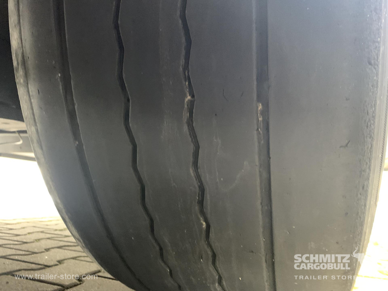 Schmitz Cargobull Curtainsider Mega 