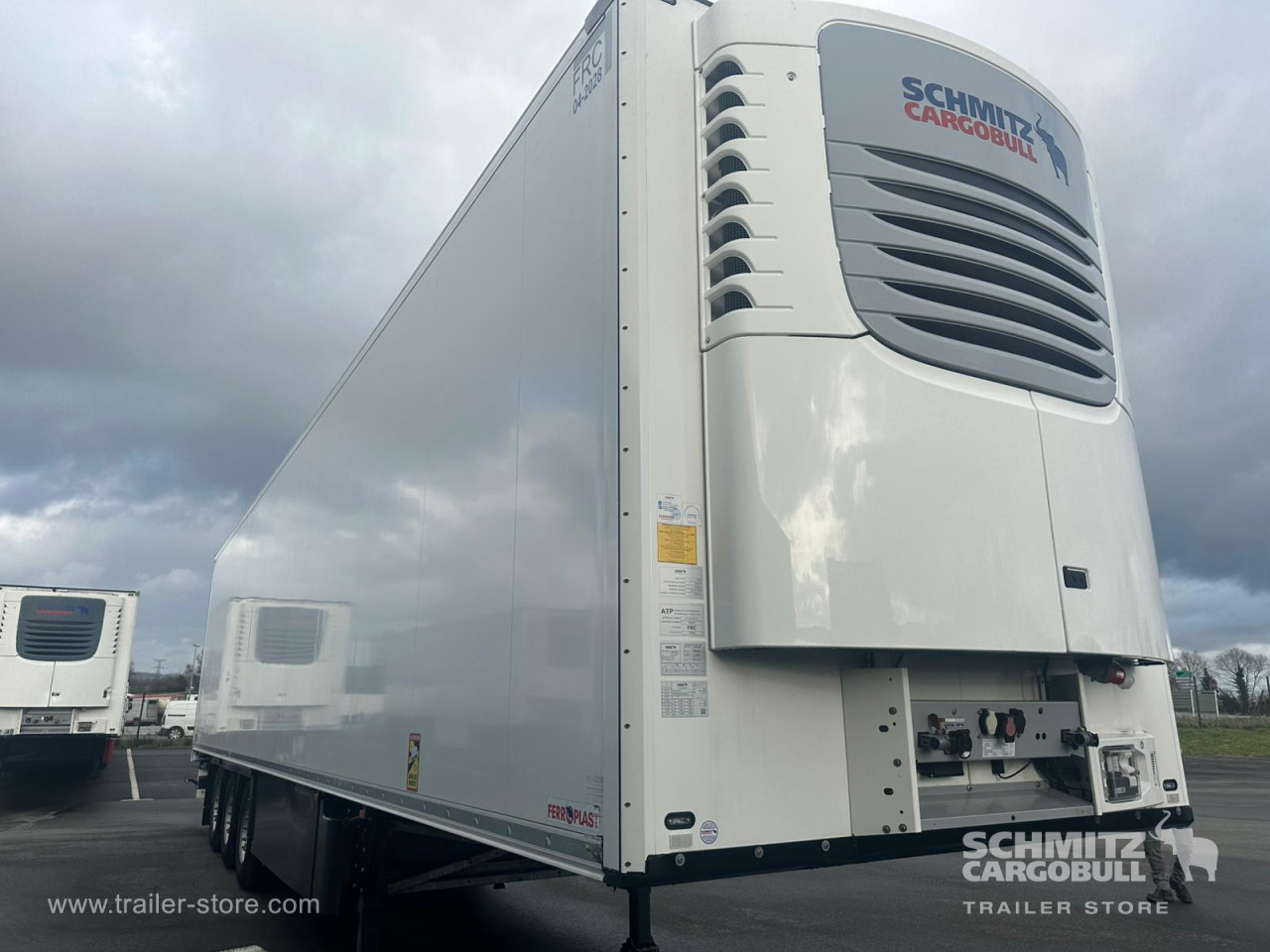 Schmitz Cargobull Semitrailer Reefer Standard 