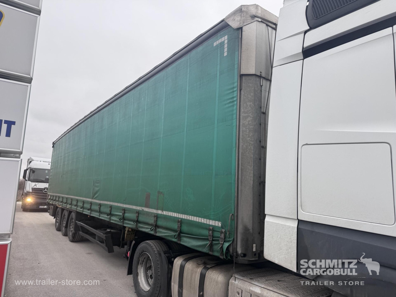 Schmitz Cargobull Curtainsider Mega 