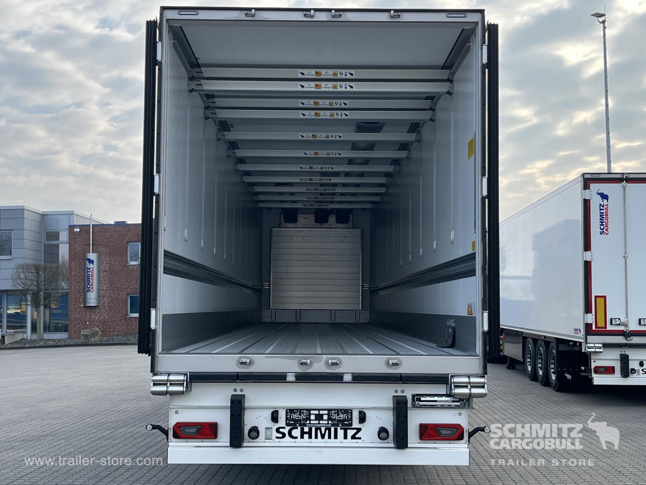 Schmitz Cargobull Tiefkühler Standard Doppelstock Trennwand 