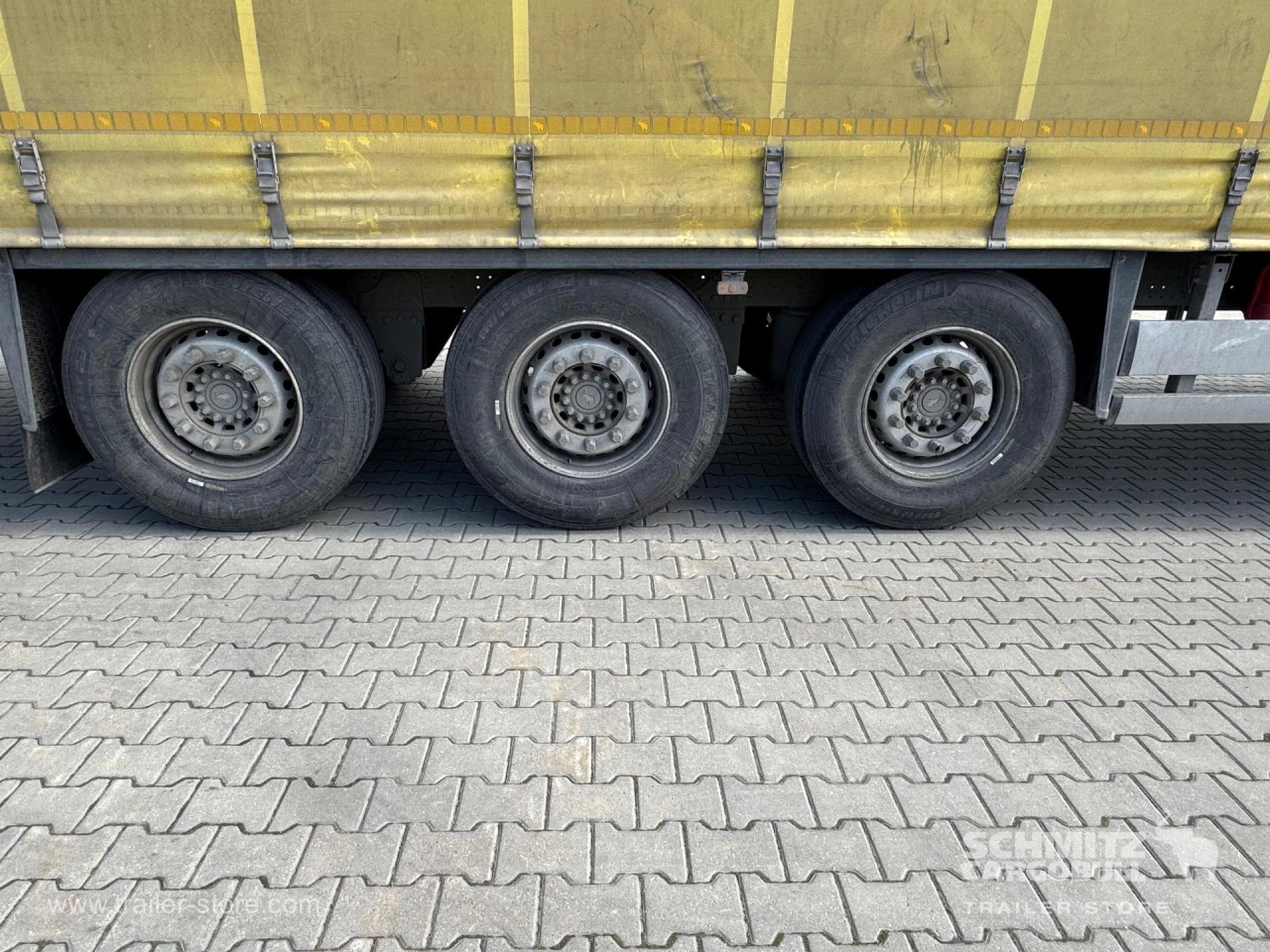 Schmitz Cargobull Curtainsider Standard 