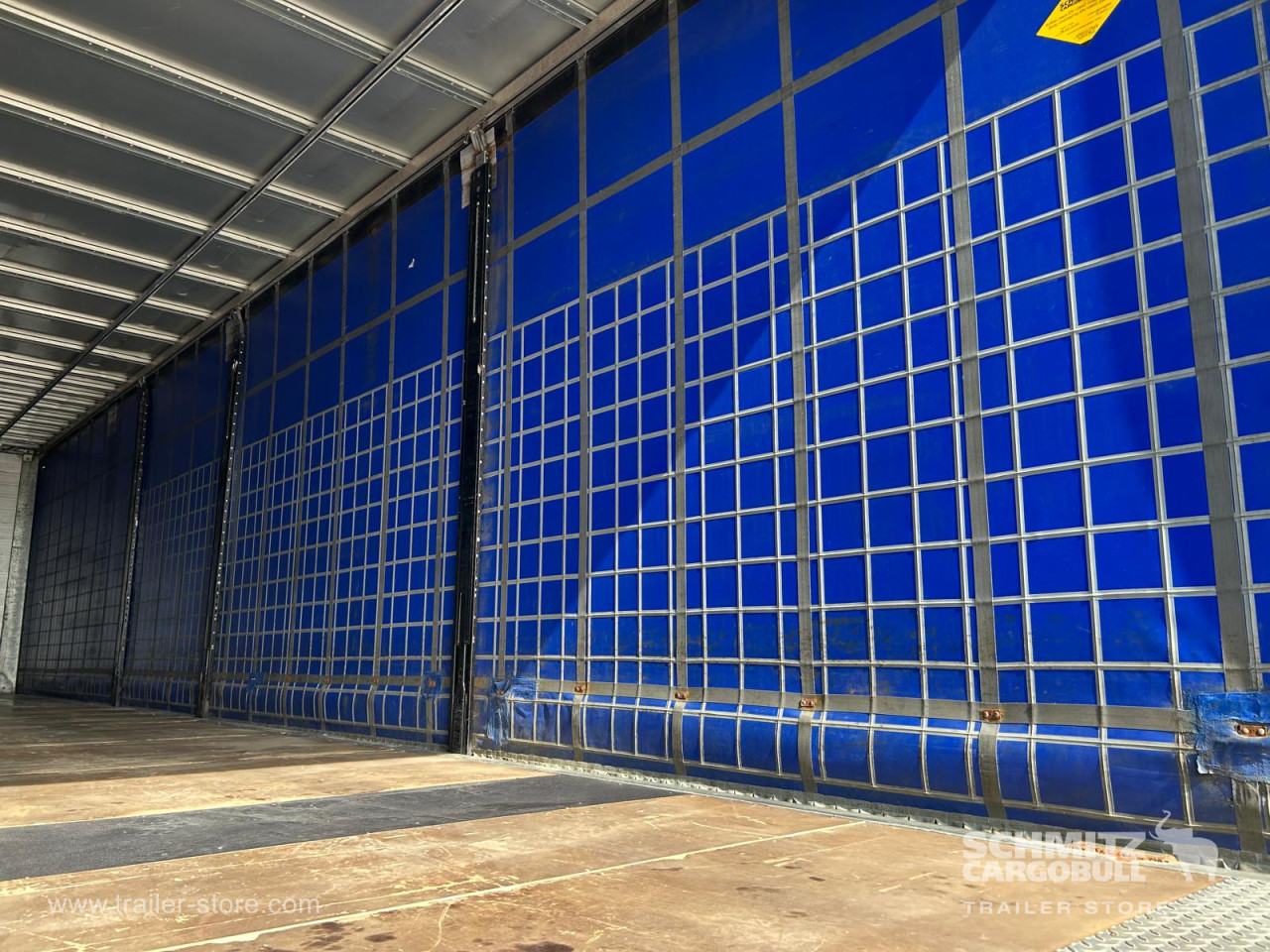 Schmitz Cargobull Curtainsider Standard UK 