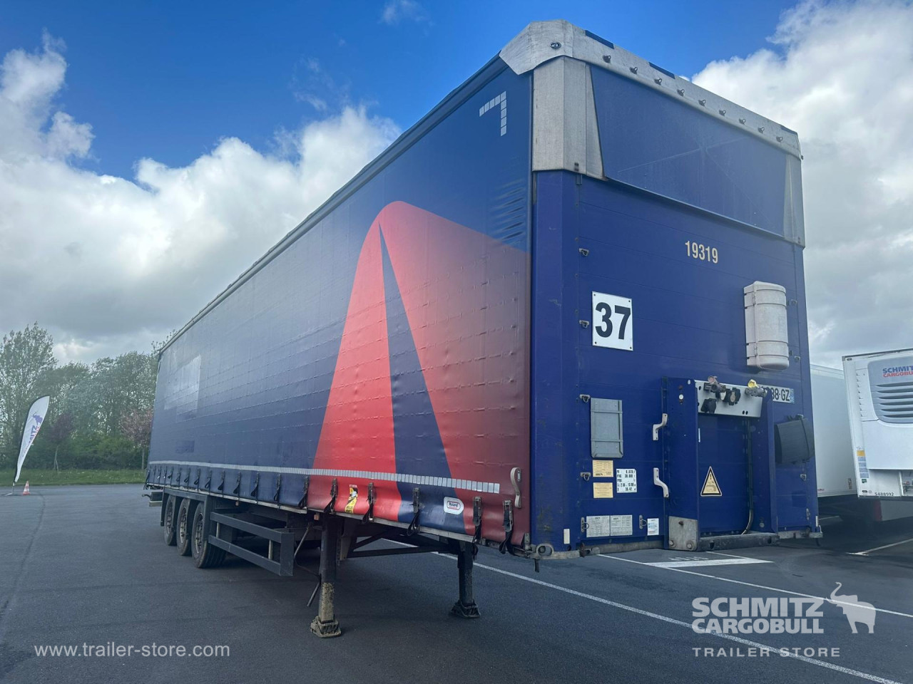Schmitz Cargobull Semitrailer Curtainsider Mega 