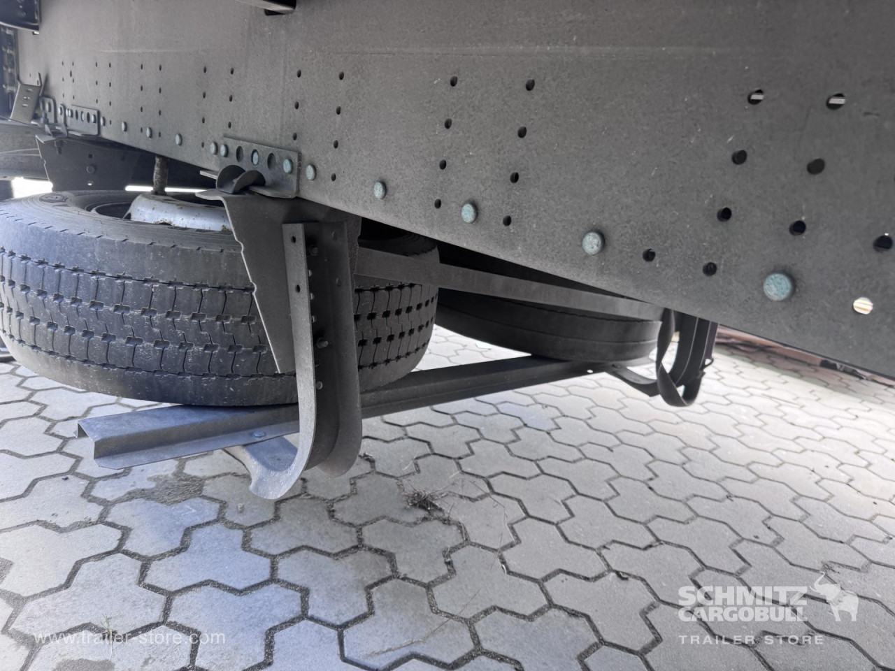 Schmitz Cargobull Curtainsider Mega 
