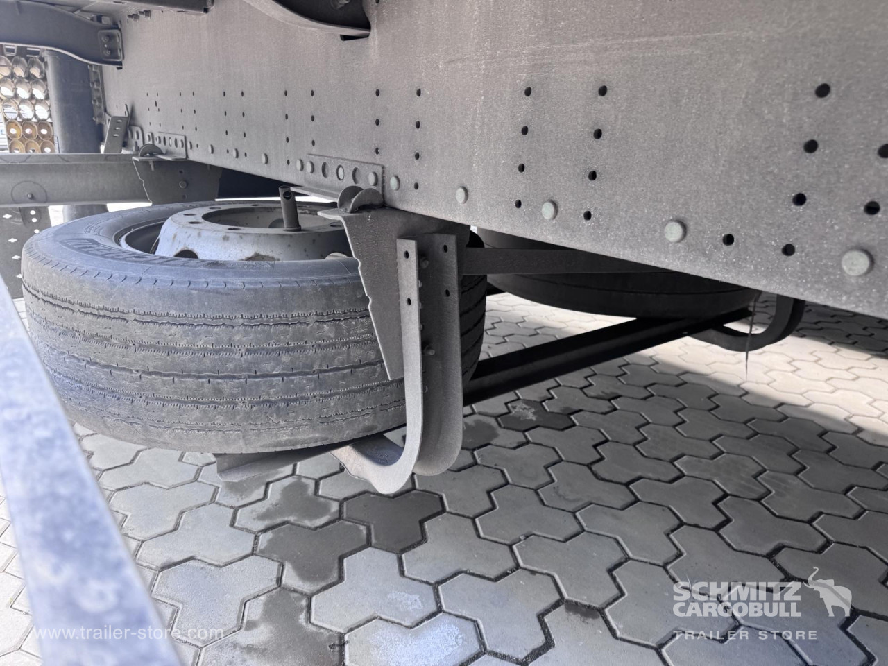 Schmitz Cargobull Curtainsider Mega 