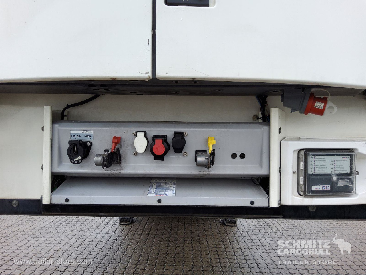 Schmitz Cargobull Tiefkühler Standard Doppelstock Trennwand 