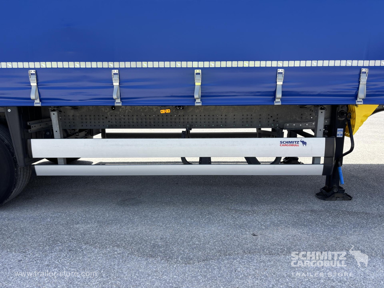 Schmitz Cargobull Curtainsider Standard 