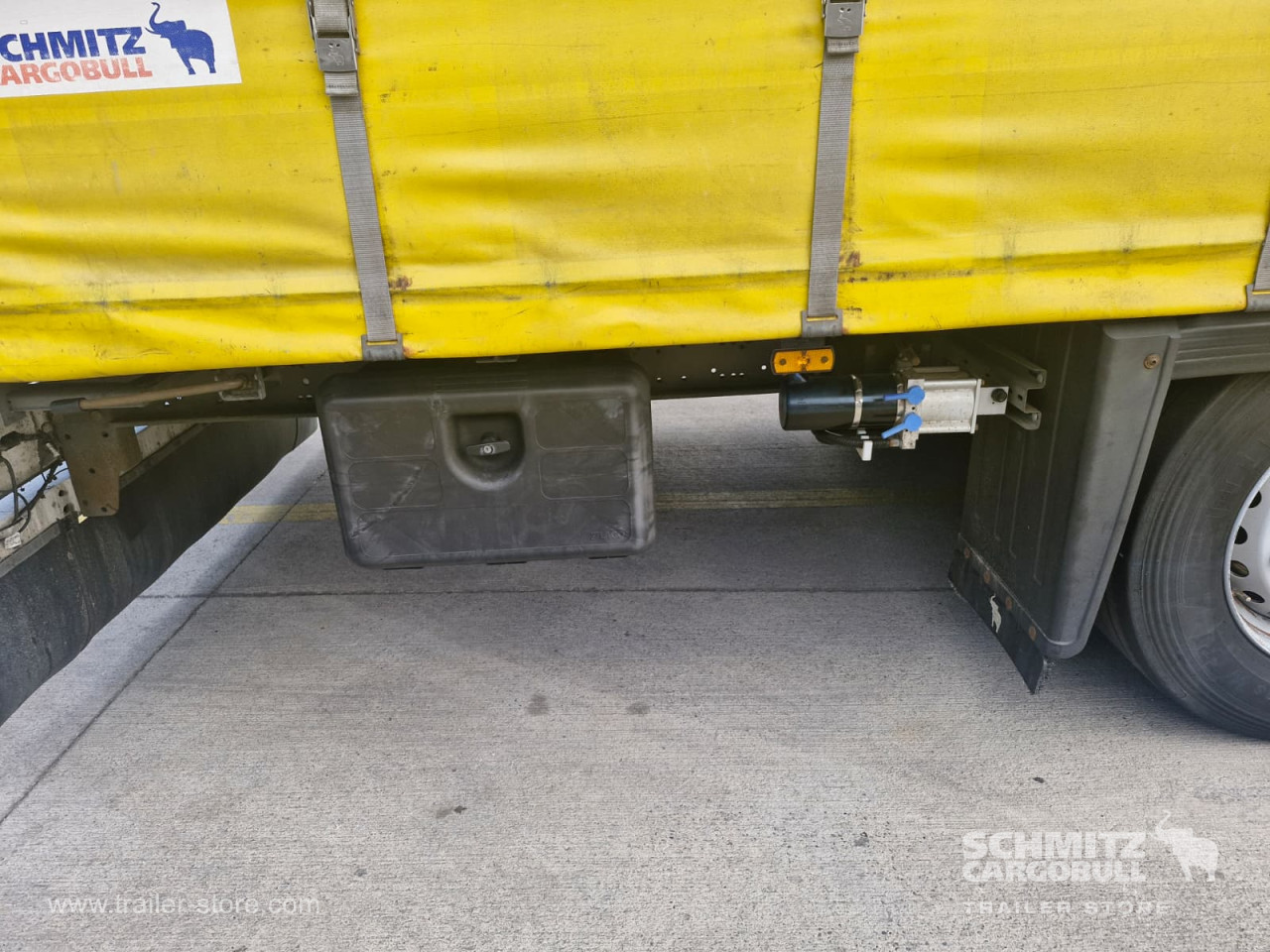 Schmitz Cargobull Curtainsider Mega 