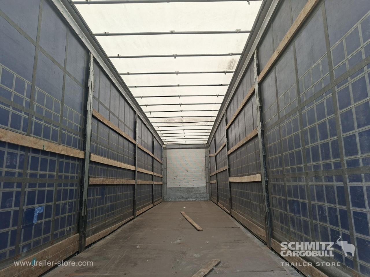 Schmitz Cargobull Curtainsider Mega 