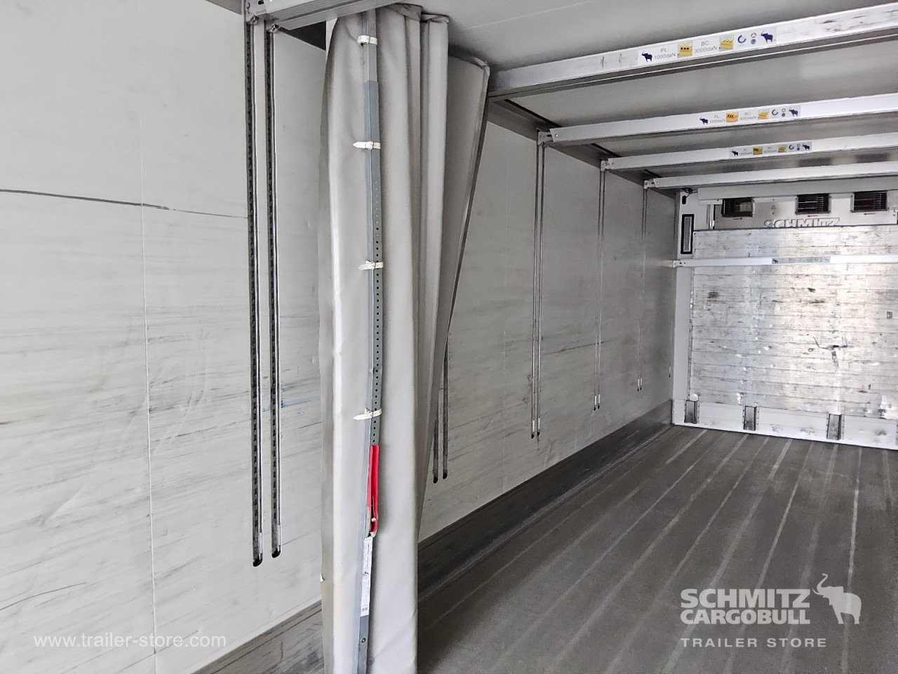 Schmitz Cargobull Tiefkühler Multitemp Doppelstock Ladebordwand 