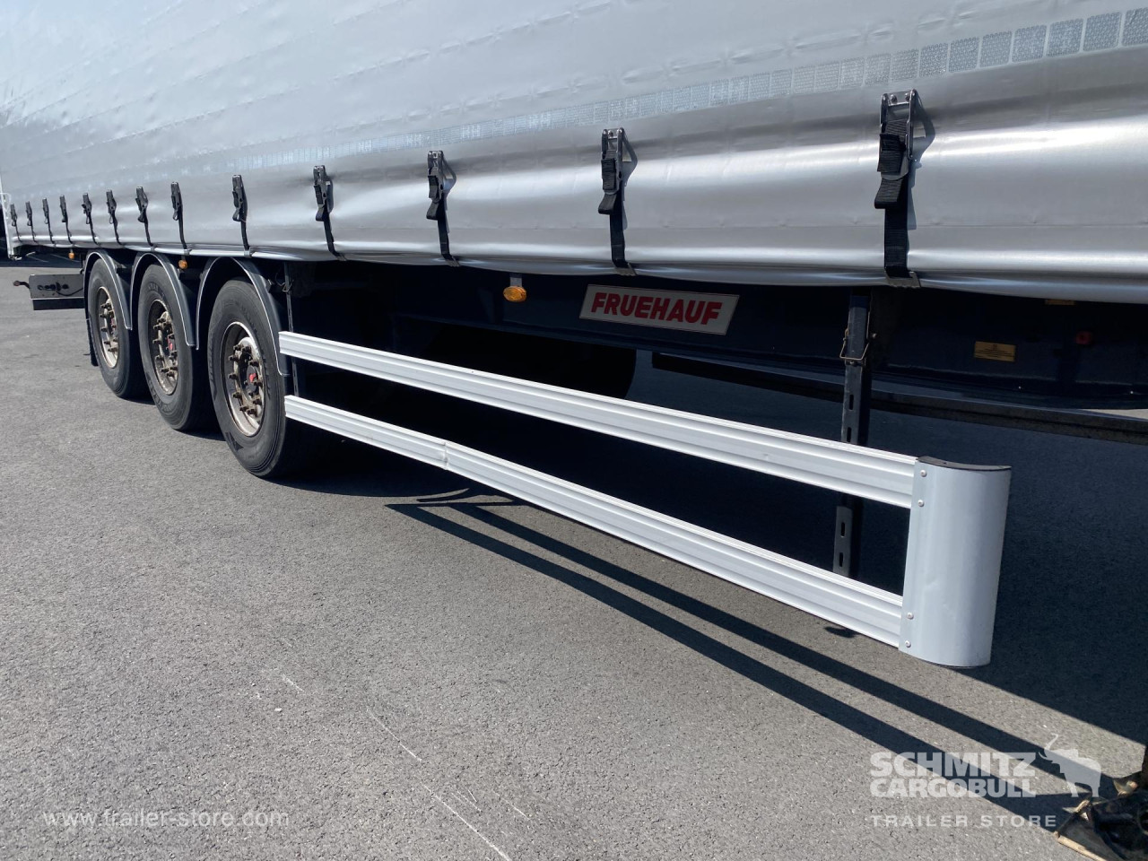 FRUEHAUF Semitrailer Curtainsider Standard 