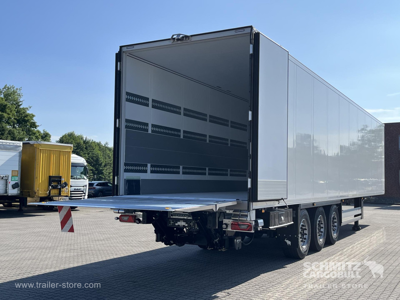 Schmitz Cargobull Tiefkühler Standard Ladebordwand 