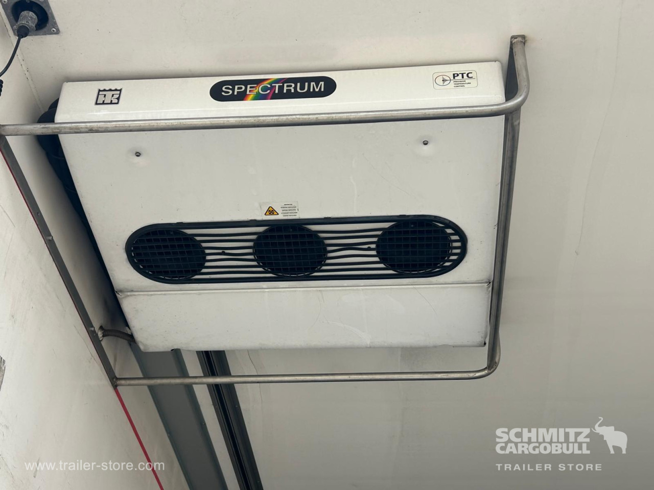 CHEREAU Reefer Multitemp Taillift 