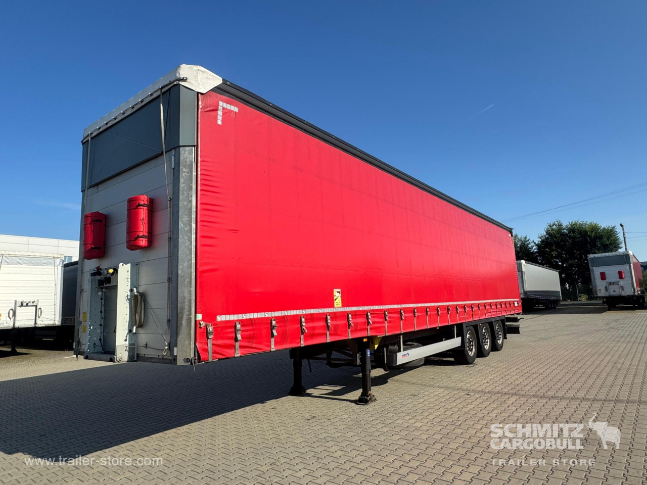 Schmitz Cargobull Curtainsider Mega 