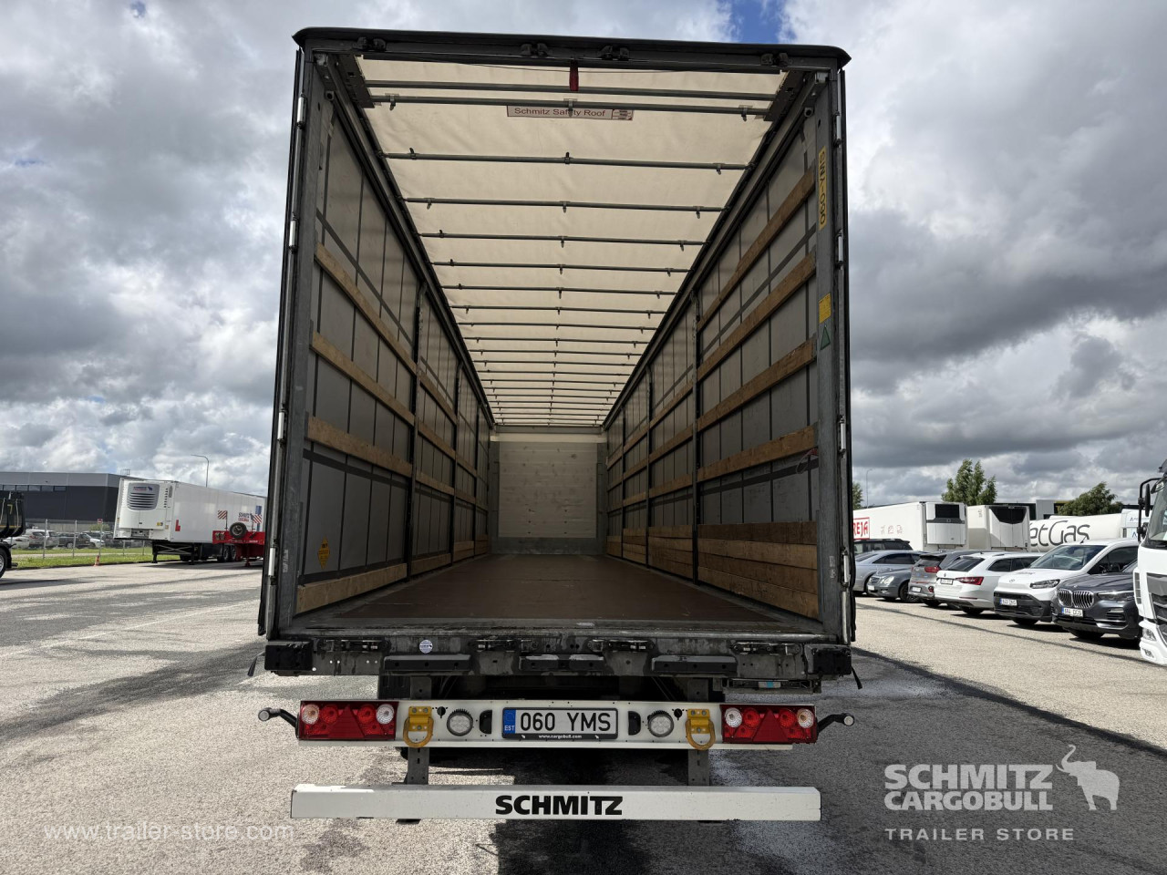 Schmitz Cargobull Curtainsider Standard 