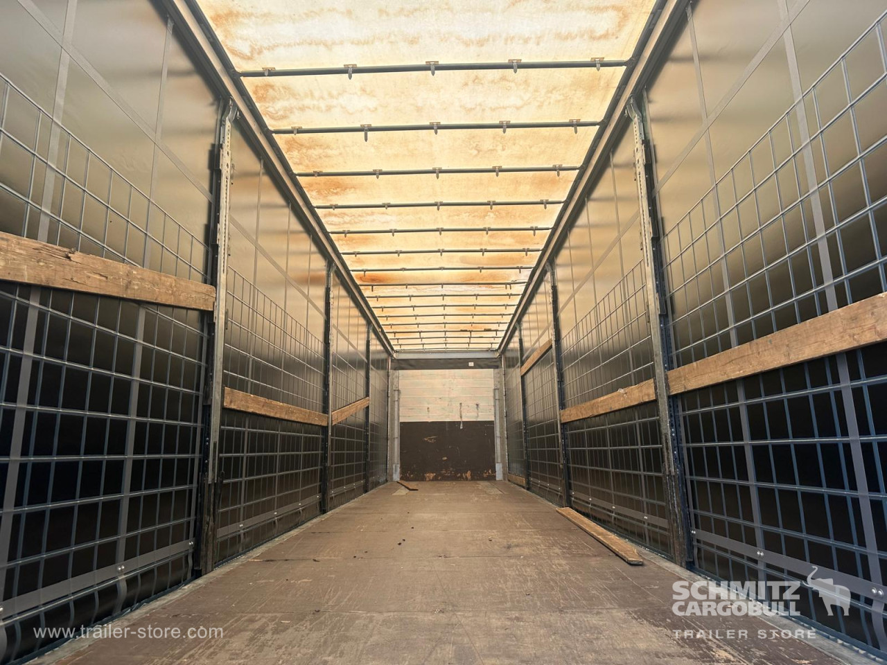 Schmitz Cargobull Semitrailer Curtainsider Standard 