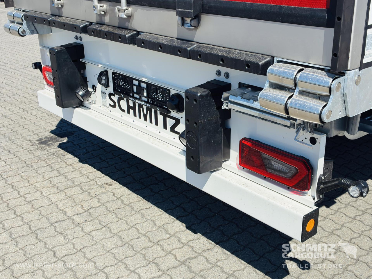 Schmitz Cargobull Tiefkühler Standard Doppelstock Trennwand 