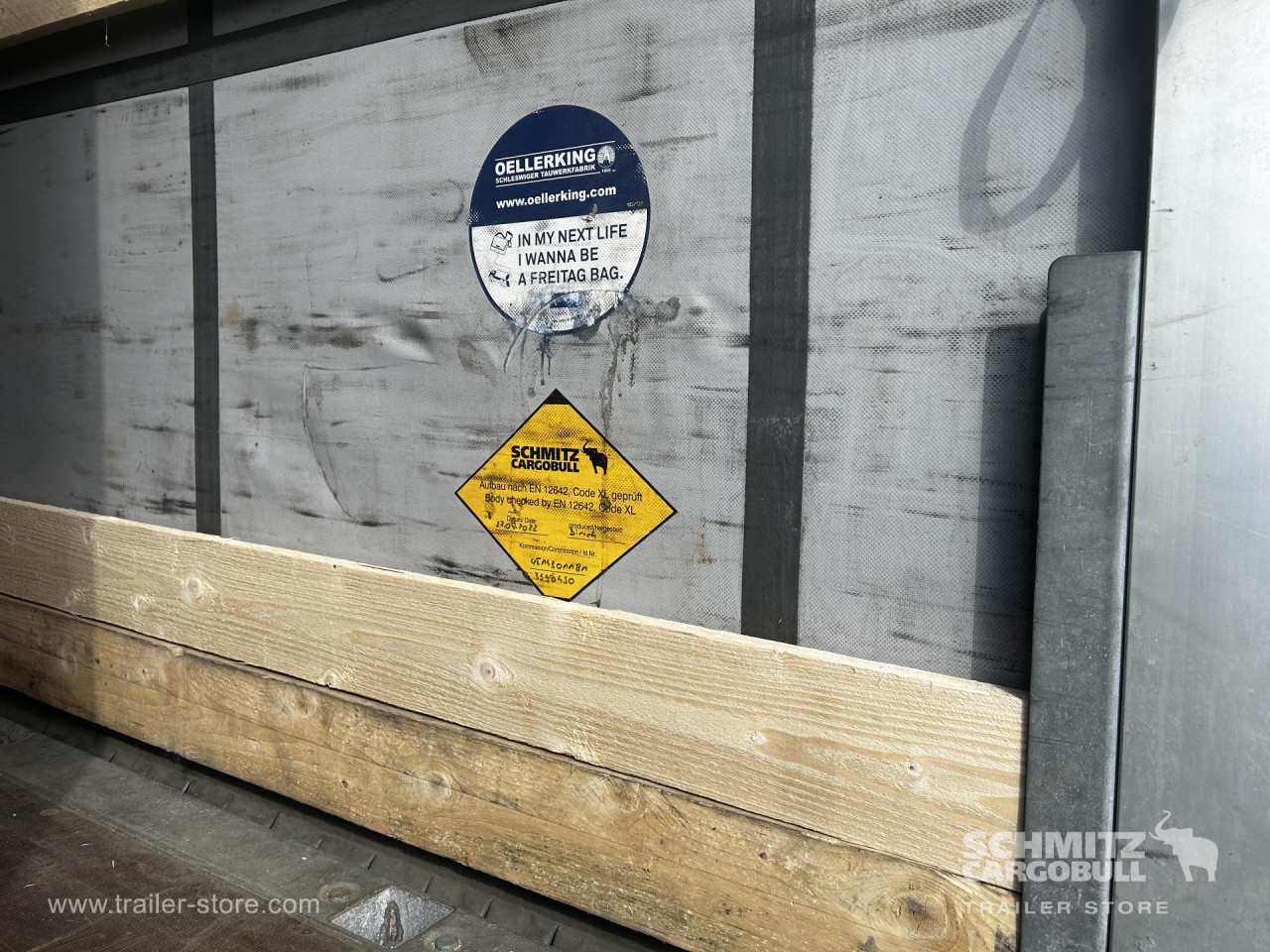 Schmitz Cargobull Curtainsider Standard 