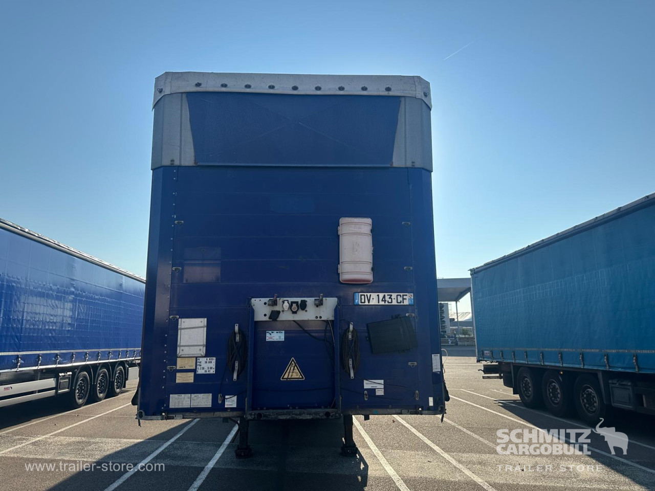 Schmitz Cargobull Semitrailer Curtainsider Mega 